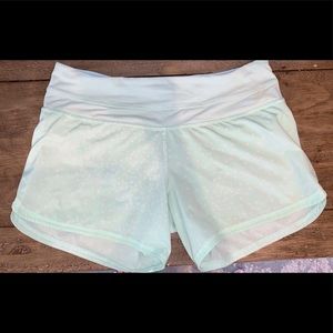 LuLulemon speed shorts size 6 (no size tag) vguc